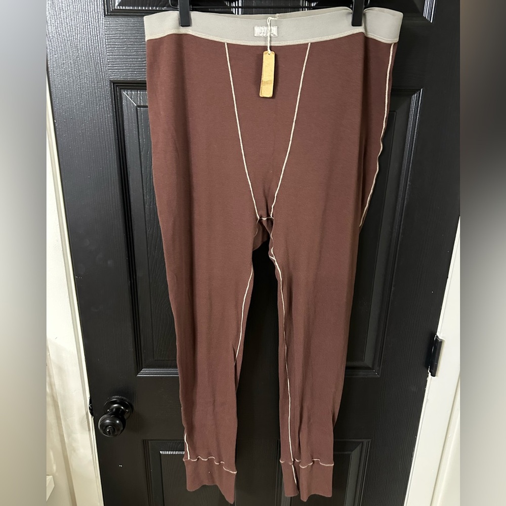 SKIMS Brown Ribbed Leggings